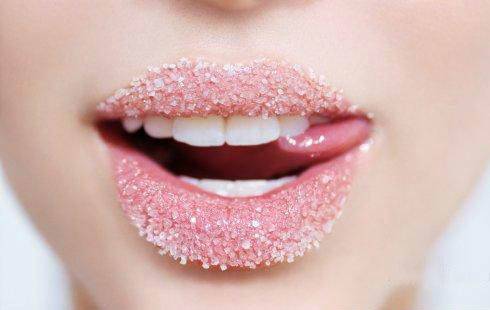 sugar-lip-scrub-1-